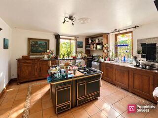  Maison à vendre 15 + pièces 553 m²
