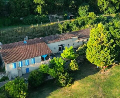   Spacieuse maison lumineuse � Moncrabeau Maison - 8 pi�ce(s) - 225 m�