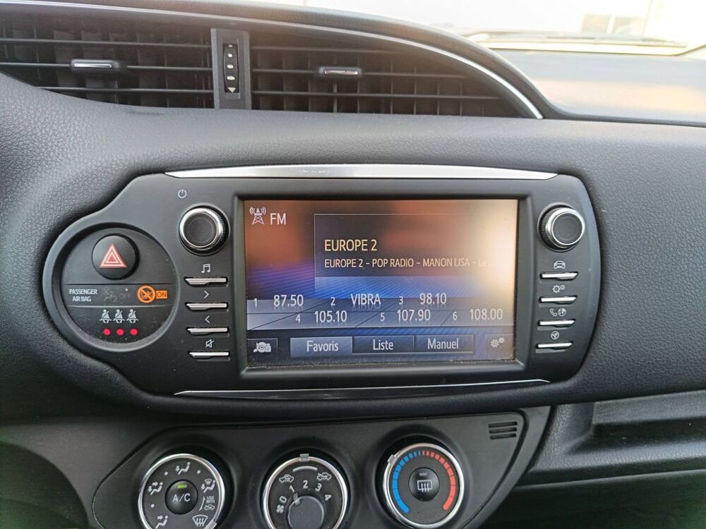 Yaris 1.5 VVT-i 110 CVT Dynamic - Automatique 2017 occasion 49000 Angers