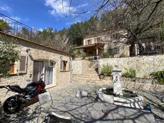  Propri�t�/ch�teau � vendre 10 pi�ces 272 m�