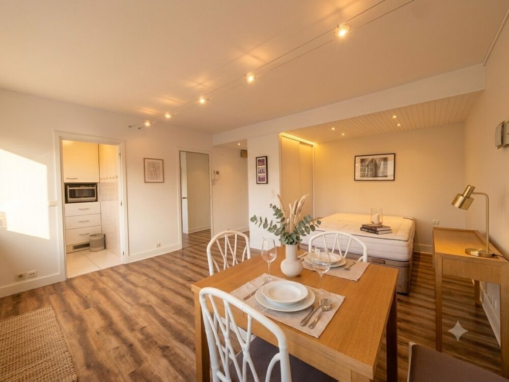 Appartement 1 pièce 32 m² · à Courbevoie · 32 m² · 268 000 €