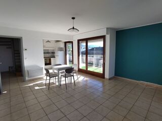  Appartement à louer 3 pièces 60 m²