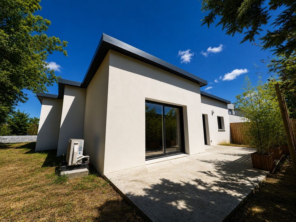 Vente Maison Maison de plain-pied de 102 m² LANNILIS (29) Lannilis