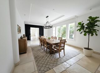  Villa à vendre 7 pièces 215 m²