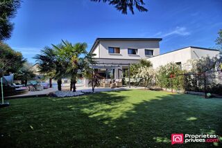  Maison � vendre 8 pi�ces 220 m�