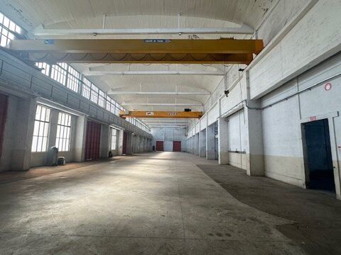 A LOUER - BATIMENT D'ACTIVITE 10000 71880 Chatenoy le royal