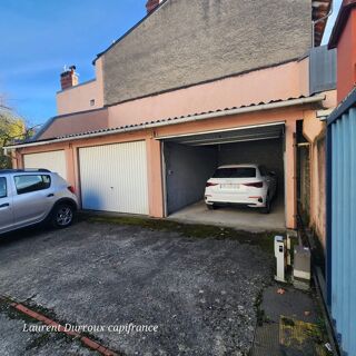  Immeuble � vendre 15 + pi�ces 710 m�