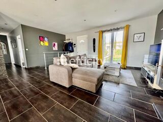  Villa à vendre 7 pièces 140 m²