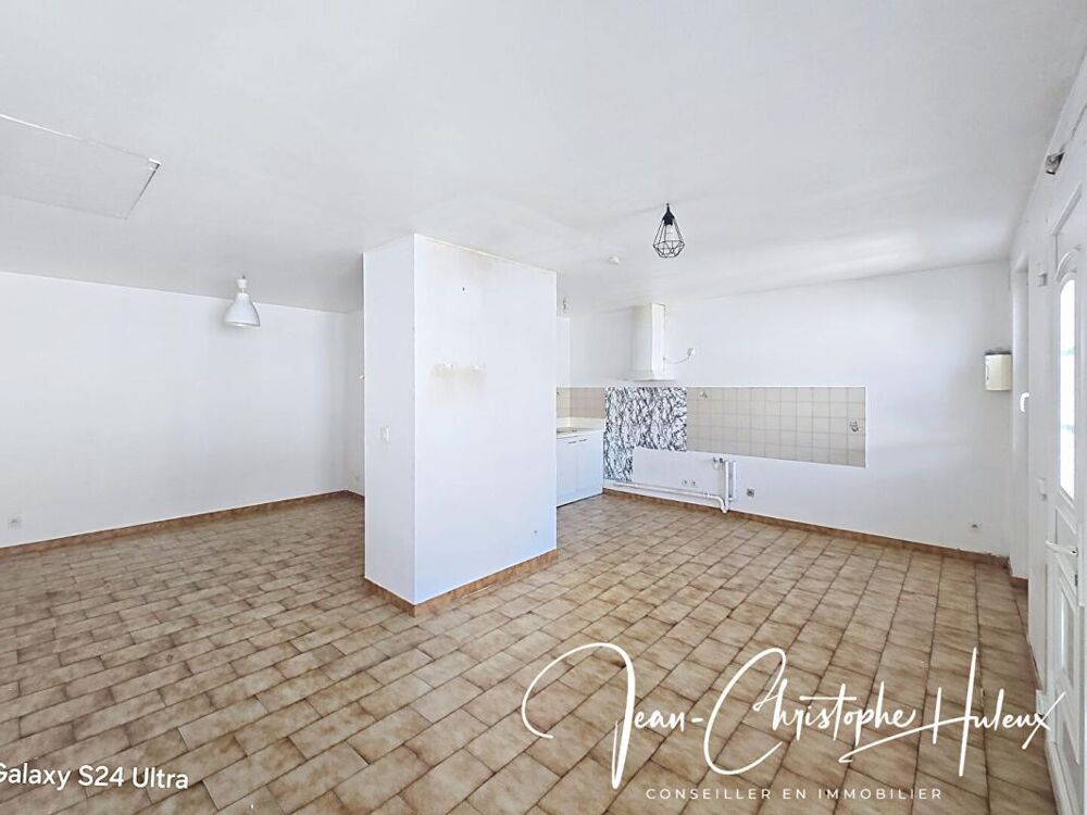 Vente Appartement 30000  NIMES - studio 37 m2 + 17 m2 aménagement combles possible Nimes