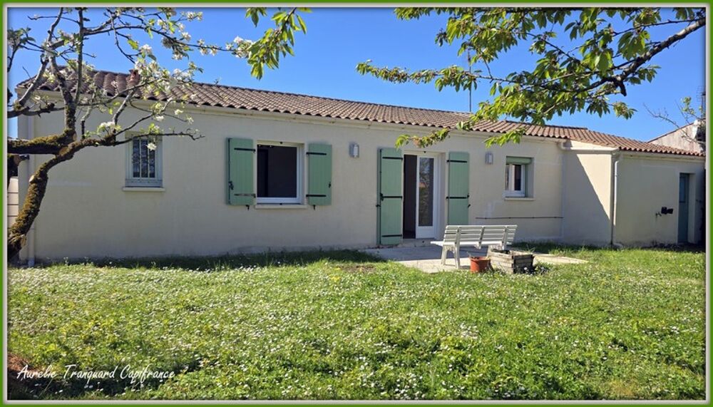 Maison PLAIN-PIED à vendre 4 pièces SAINT SAVINIEN (17) proche COMMODITES avec GARAGE