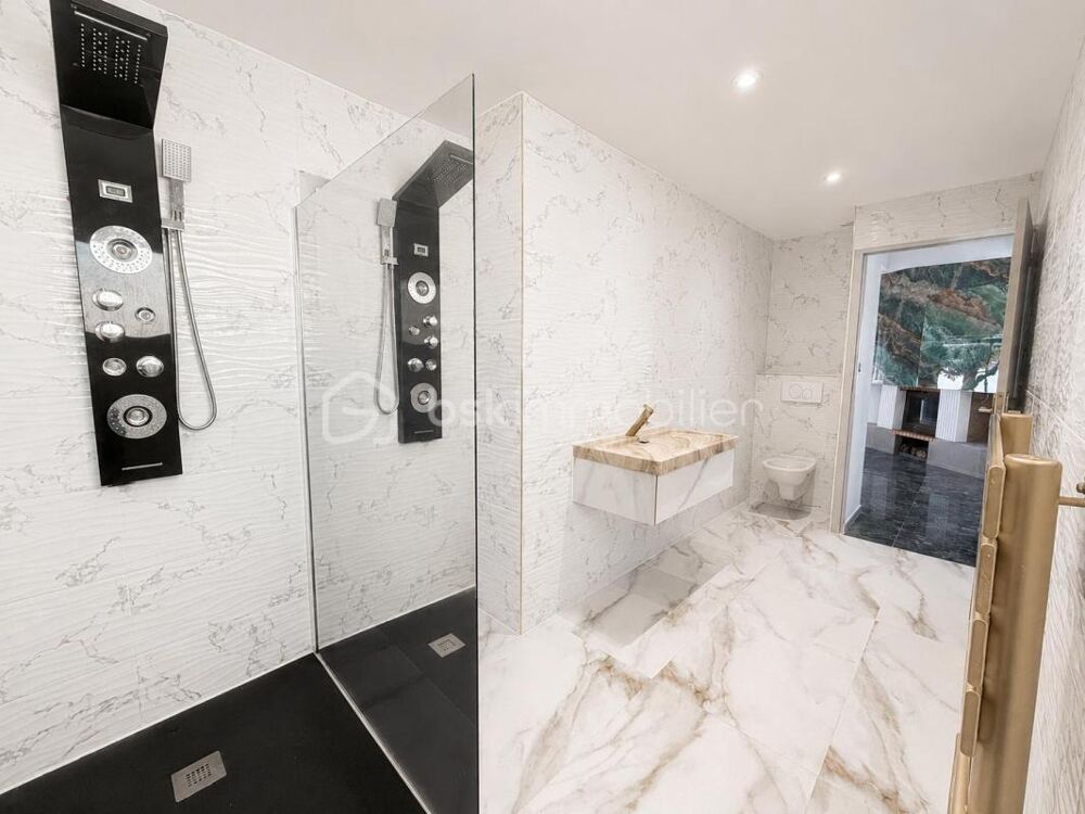 Maison contemporaine de plain-pied avec dépendance  134 m²  Terrain 685 m²  Saint-Christol-lez-Alès (Montèze)