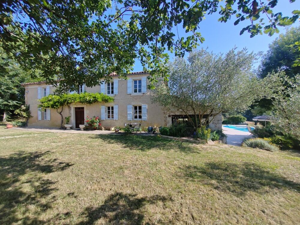 Maison 7 pièces 211 m² · à Jegun · 211 m² · 439 000 €