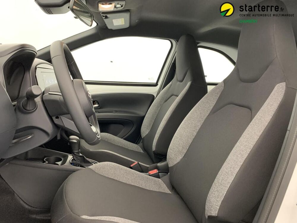 Aygo 1.0 VVT-i 72 S-CVT Dynamic 2025 occasion 73420 Voglans