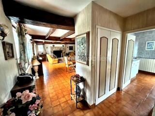  Proprit/chteau  vendre 8 pices 211 m