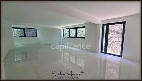 Local professionnel de 50m&sup2; - Fort de France Dillon Stade 1100 97200 Fort de france