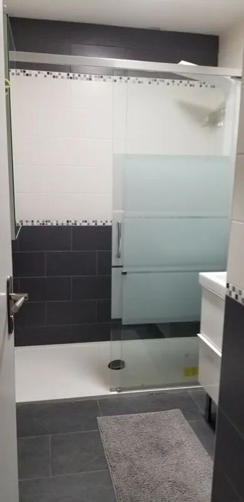  Appartement  louer 1 pice 100 m