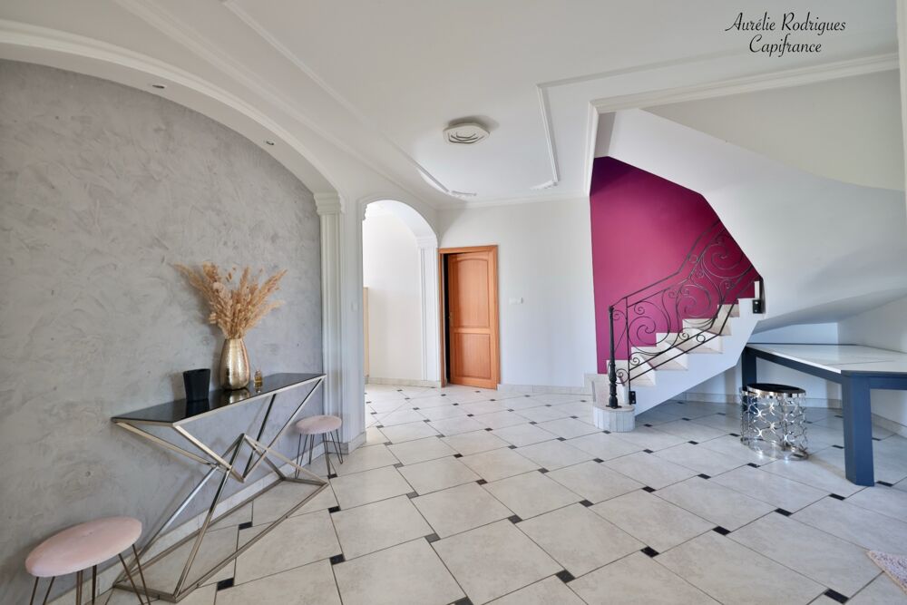 Vente Maison Maison à vendre 6 pièces  (01) Ozan