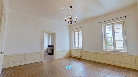   Toul (Cathédrale) : 3 pièces principales ; 86 m2 Carrez, cave et grenier Appartement - 3 pièce(s) - 86 m²
