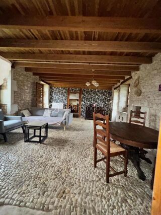  Propri�t�/ch�teau � vendre 11 pi�ces 263 m�