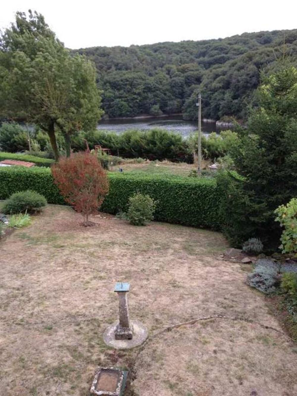 Vente Maison LA TAILLEE 85450 AU CALME ABSOLU MAGNIFIQUE MAISON DE CAMPAGNE RENOVEE AVEC GITE AU BORD DE L'EAU La taillee