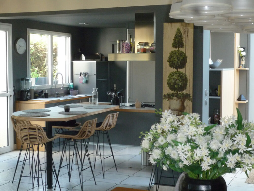 Vente Maison ARCY SAINTE RESTITUE (02) belle maison d'architecte de 291 m2 sur un terrain de 7000 m2 Arcy sainte restitue