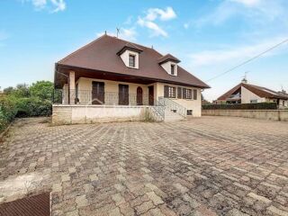  Maison � vendre 7 pi�ces 234 m�