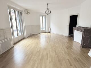  Appartement à louer 90 m²