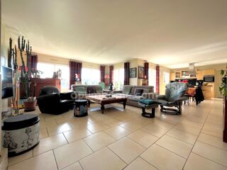  Maison  vendre 7 pices 223 m