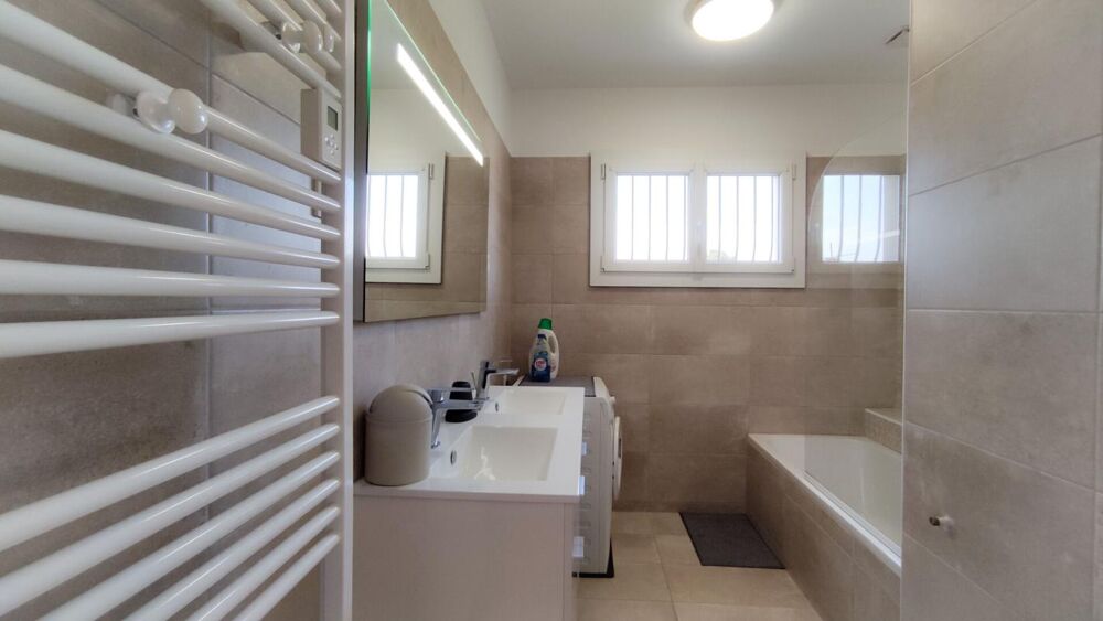  vendre  Maison La Londe-les-Maures (83250)