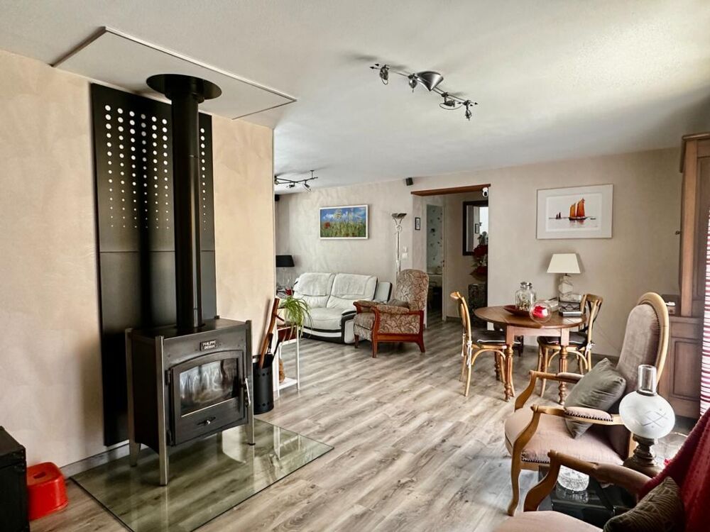 Vente Maison Maison 143m2 - 5 chambres - garage - piscine - environnement très calme Saint caprais de bordeaux