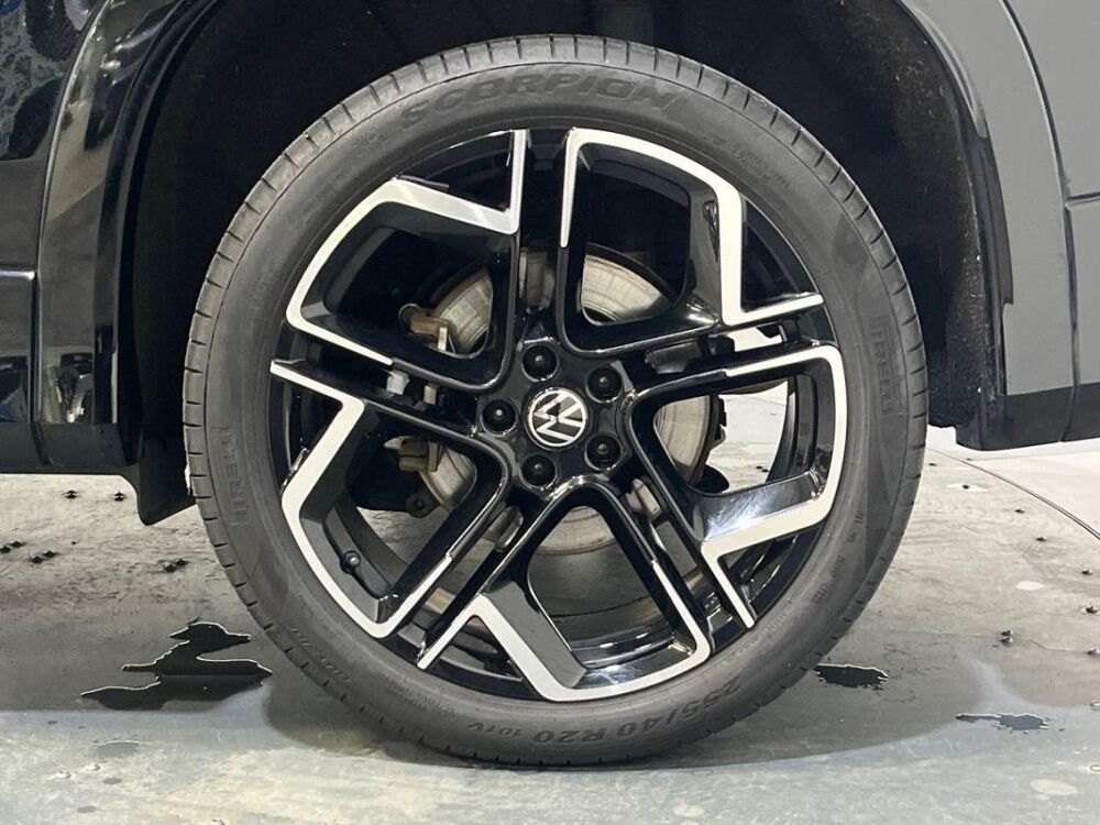 Tayron 1.5 eHybrid 272ch DSG6 5pl R-Line Exclusive 2025 occasion 31100 Toulouse