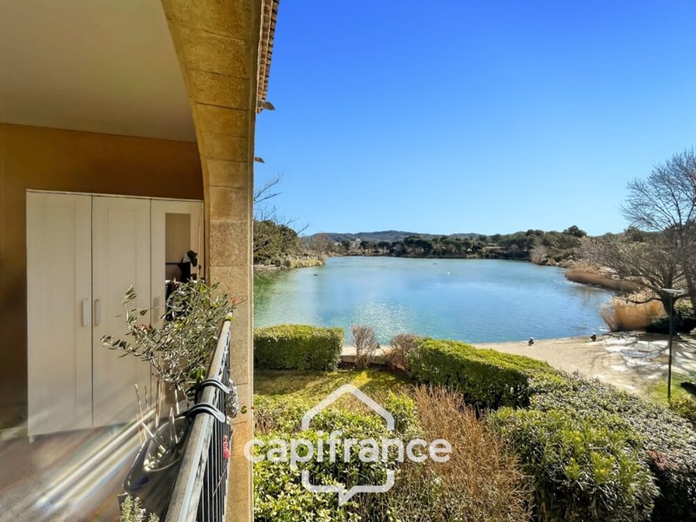 Domaine et golf de Pont Royal appartement climatisé résidence du lac de 43 m2 , vue lac , terrasse loggia exposition sud , pla