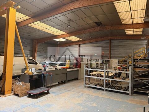  ENTREPOT 530M2 A VENDRE LE PLESSIS PATÉ 