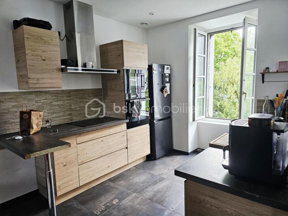 Vente Maison MAISON BOURGEOISE 6 PIÈCES - 150M² - 4 CHAMBRES - HYPER CENTRE CHÂTEAUBRIANT Chateaubriant