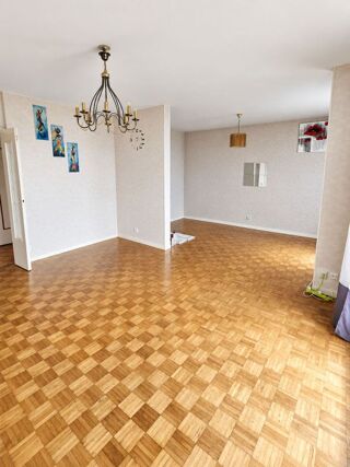  Appartement à louer 4 pièces 78 m²