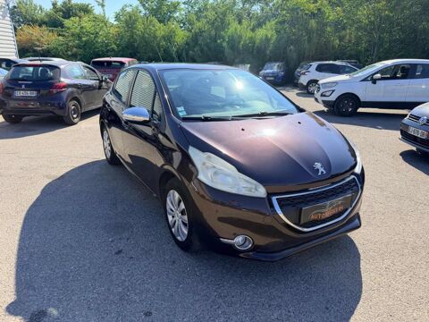 208 1.2 VTI 82 ACTIVE 2013 occasion 84700 Sorgues