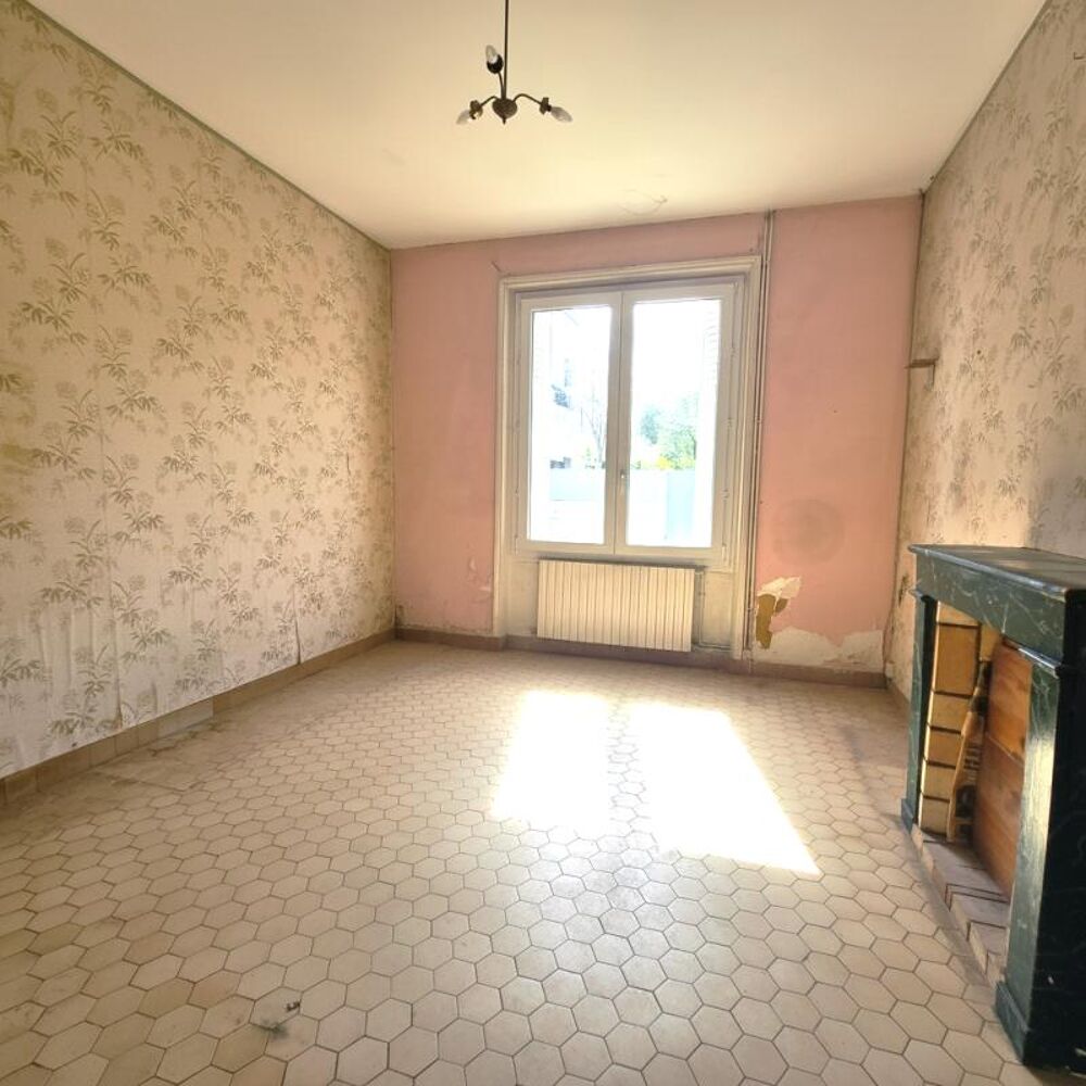 Maison 3 pièces à rénover au coeur du Plessis Tison