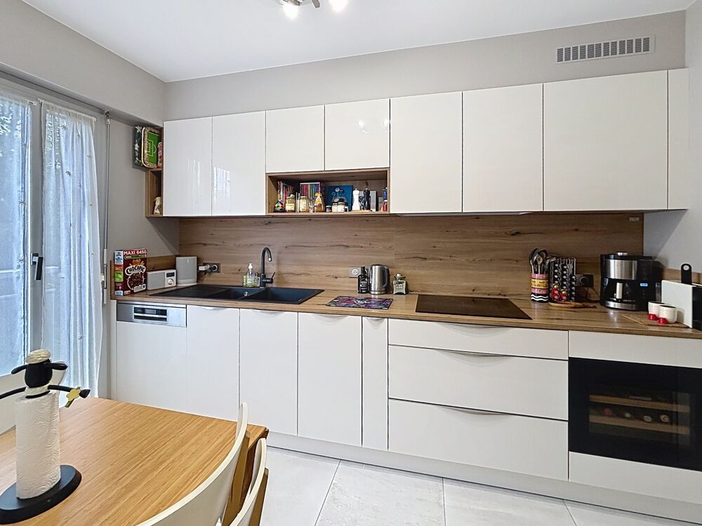 Vente Appartement Appartement à vendre 5 pièces, balcon REIMS HYPER CENTRE (51) Reims