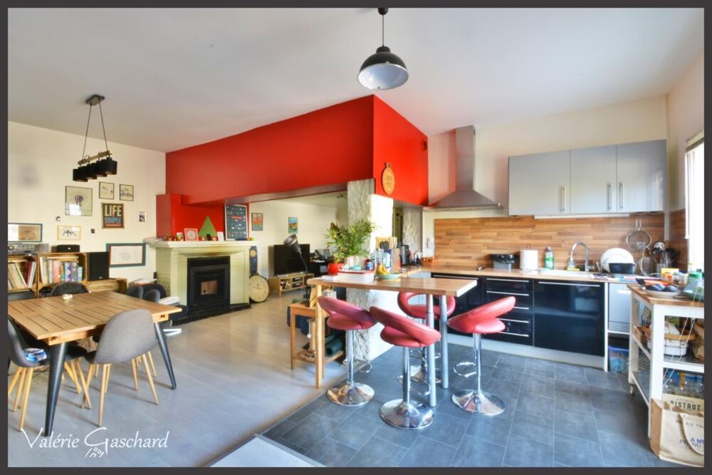 Guitres ( 33) Maison 2 chambres et jardin