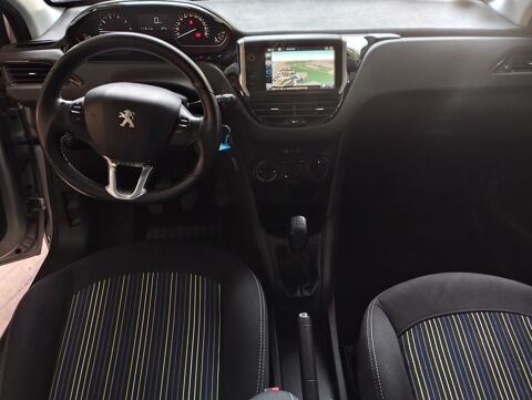 208 1.2 VTI 82 5P 2015 occasion 06640 Saint-Jeannet