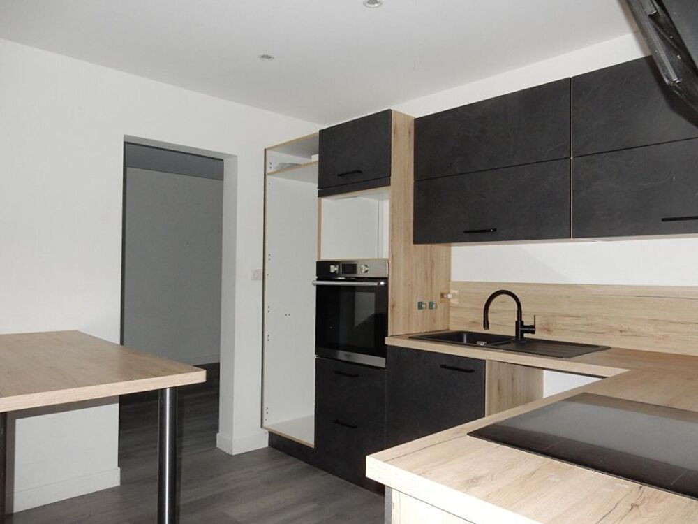 Le Puy-En-Velay 43000 bel appartement traversant entièrement rénové de 74,5 m², 4 pièces dont 3 chambres