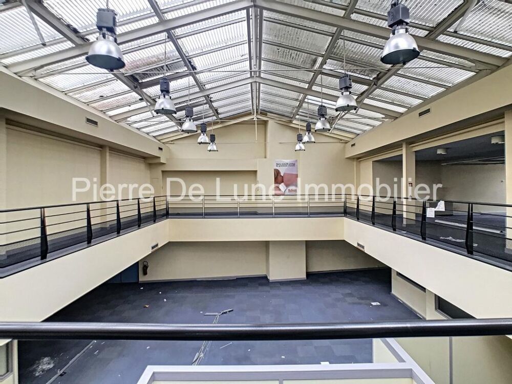   PERIGUEUX LOCAL A VENDRE 1.311m² 