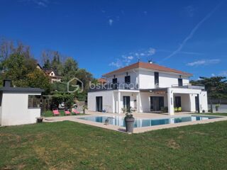  Maison � vendre 8 pi�ces 217 m�