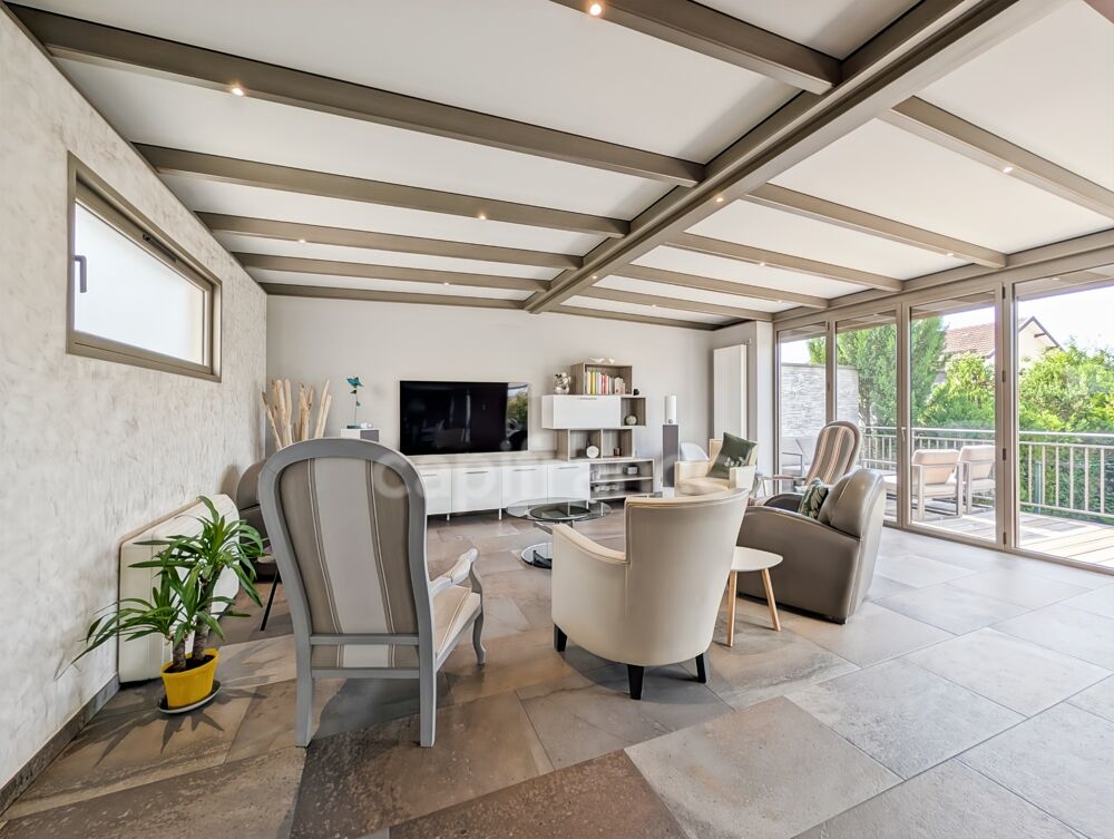 Vente Maison Chalon-Sur-Saône (71) Maison à vendre de 149,60 m² 6 pièces terrain de 568 m² panneaux Photovoltaïques-climatisation Chalon sur saone
