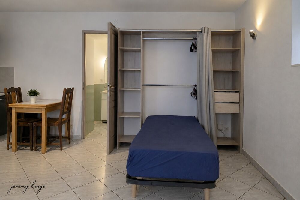 STUDIO RÉNOVÉ 26,6 m²  CHAMBÉRY  IDÉAL LMNP / INVESTISSEMENT LOCATIF