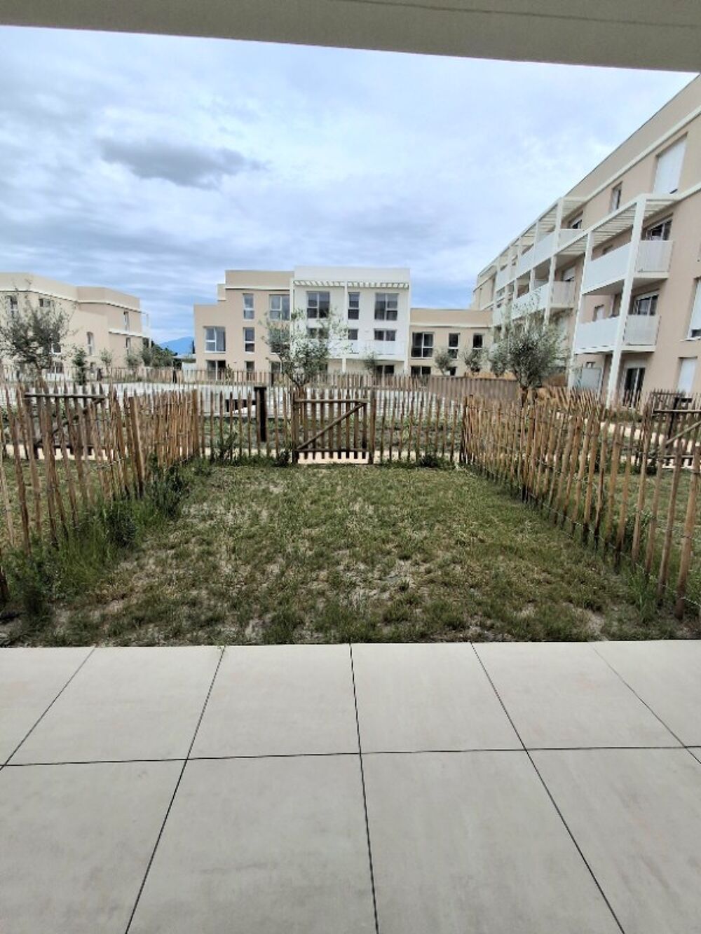 Location Appartement T1 NEUF avec terrasse et parking à MONTEUX Monteux