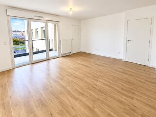  Appartement à louer 3 pièces 63 m²