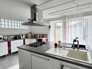  Maison � vendre 11 pi�ces 371 m�