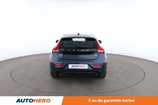 V40 2.0 D2 Momentum Business Geartronic 6 120 ch 2016 occasion 92130 Issy-les-Moulineaux