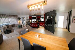  Villa � vendre 5 pi�ces 180 m�